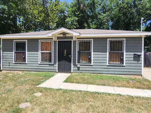 3803 Kenilworth St, Dallas, TX 75210