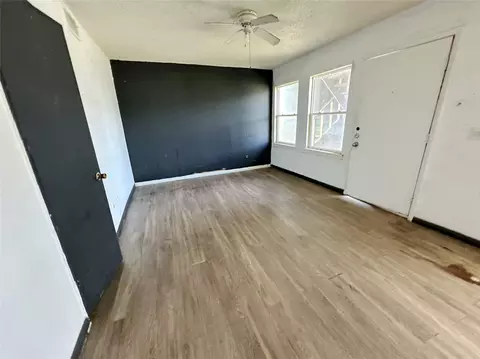 Living - 100 Pecos Pl, Plainview, TX 79072 photo 1 of 5