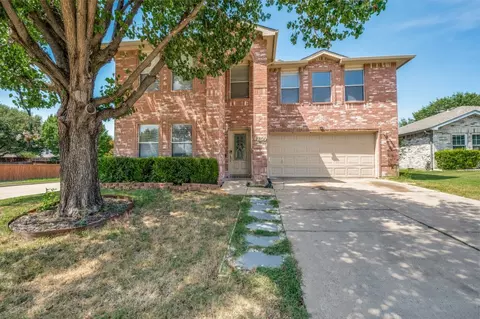 2301 Chestnut Dr, Little Elm, TX 75068