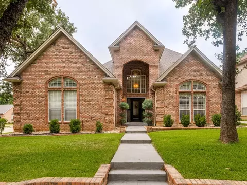 2326 Ox Bow Ct, Arlington, TX 76006