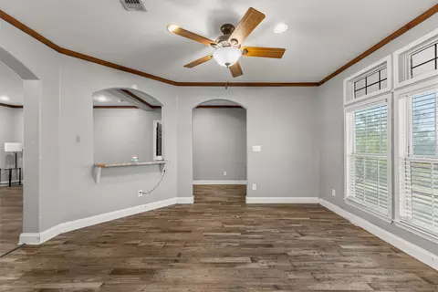 Living - 284 Bubert Ln, Mcgregor, TX 76657 photo 3 of 4
