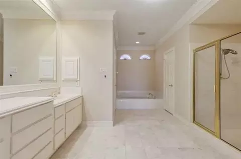 Bath - 714 E Peninsula Dr, Coppell, TX 75019 photo 4 of 4