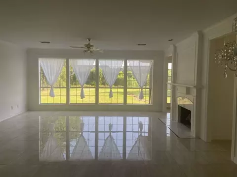 Living - 714 E Peninsula Dr, Coppell, TX 75019 photo 2 of 11