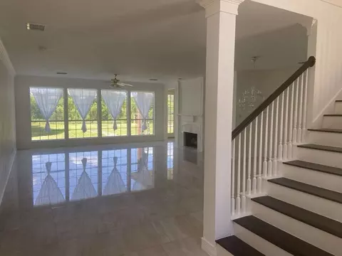 Living - 714 E Peninsula Dr, Coppell, TX 75019 photo 3 of 11