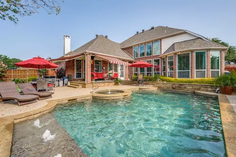 2300 High Pointe Dr, Corinth, TX 76210