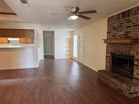 1008 Irene St, Burleson, TX 76028