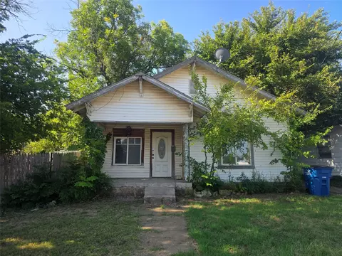 905 W Walker St, Breckenridge, TX 76424