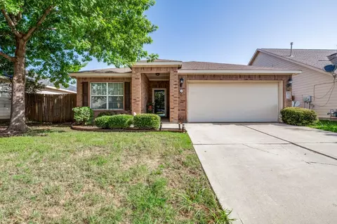 624 Noble Grv, Fort Worth, TX 76140