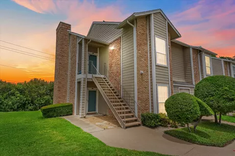 8600 Coppertowne Ln #501, Dallas, TX 75243