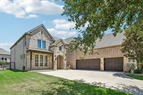 1123 Blue Lake Blvd, Arlington, TX 76005