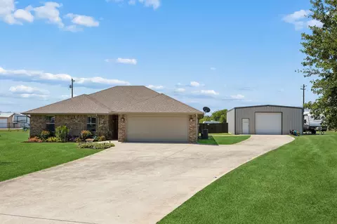 206 King George Way, Ponder, TX 76259
