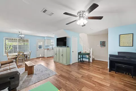 311 Towne House Ln, Richardson, TX 75081