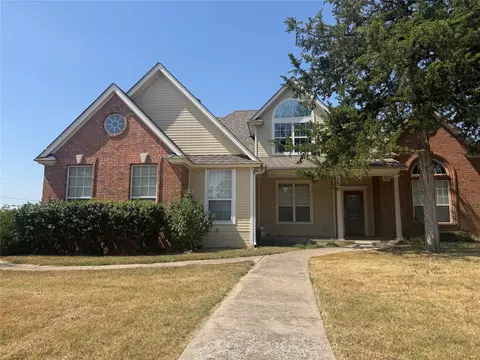 201 E Collom St, Decatur, TX 76234