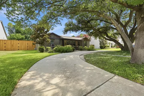 3637 Shelby Dr, Fort Worth, TX 76109