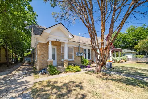 921 Sunset Ave, Dallas, TX 75208
