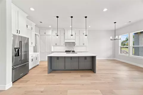 Kitchen - 3820 Jacks Loop, Midlothian, TX 76065 photo 1 of 3