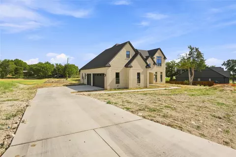 Exterior - 3820 Jacks Loop, Midlothian, TX 76065 photo 3 of 5