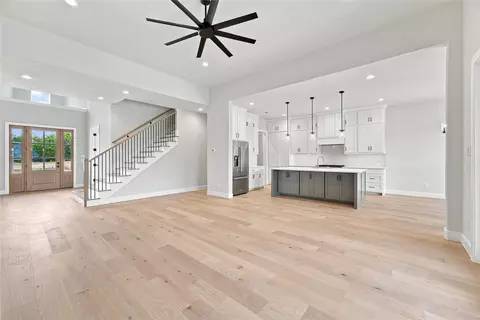 Living - 3820 Jacks Loop, Midlothian, TX 76065 photo 3 of 3