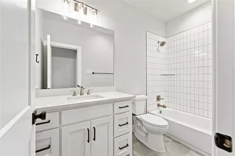 Bath - 3820 Jacks Loop, Midlothian, TX 76065 photo 3 of 4