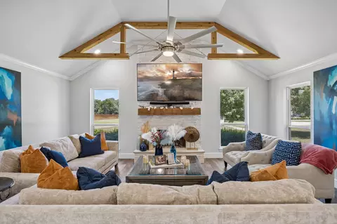 1205 Whispering Ln, Southlake, TX 76092
