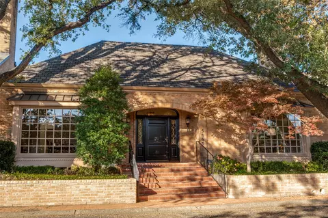 5865 Farquhar Ln, Dallas, TX 75209