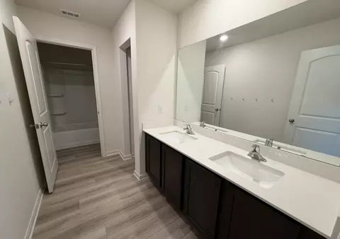 Entry Way - 176 Banjo Trl, Newark, TX 76071 photo 1 of 1