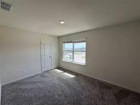 Bedroom - 176 Banjo Trl, Newark, TX 76071 photo 3 of 6