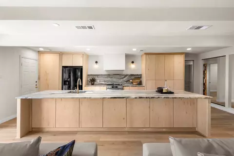 1516 Oak Vista Dr, Dallas, TX 75232