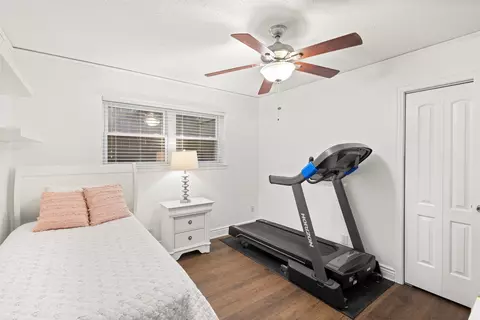 Bedroom - 102 Walnut Way, Euless, TX 76039 photo 7 of 9