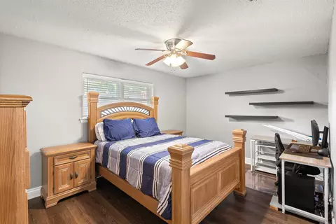 Bedroom - 102 Walnut Way, Euless, TX 76039 photo 8 of 9