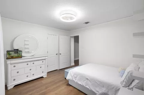 Bedroom - 102 Walnut Way, Euless, TX 76039 photo 6 of 9