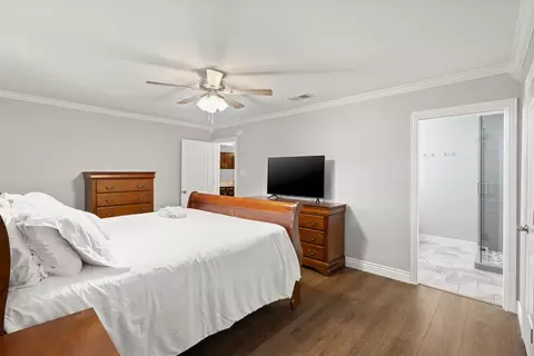 Bedroom - 102 Walnut Way, Euless, TX 76039 photo 4 of 9