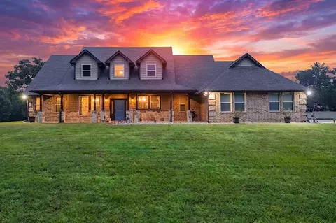 1408 Pine Wilderness Dr, Queen City, TX 75572