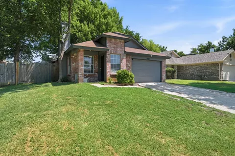 4837 Thistledown Dr, Fort Worth, TX 76137
