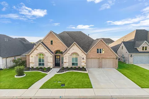 2837 Midlake Dr, Midlothian, TX 76065