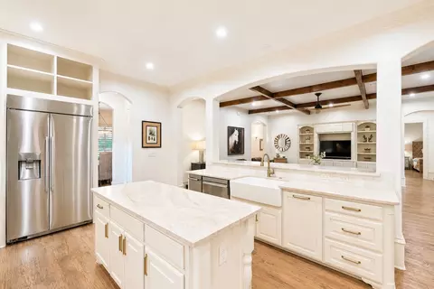 Kitchen - 737 Manor Dr, Argyle, TX 76226 photo 2 of 2
