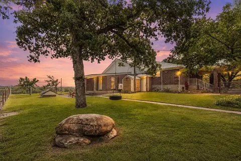 339 Colwell Rd, Forestburg, TX 76239