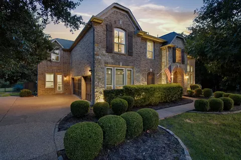 2104 Beachview Dr, Flower Mound, TX 75022
