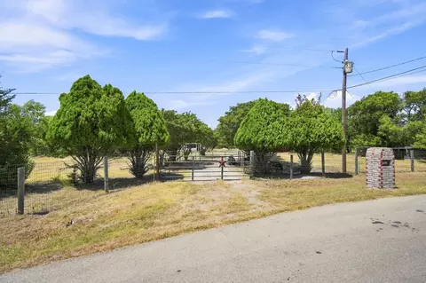 1808 Sunlit Ct, Midlothian, TX 76065