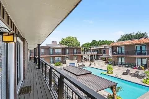 5926 Sandhurst Ln #223, Dallas, TX 75206