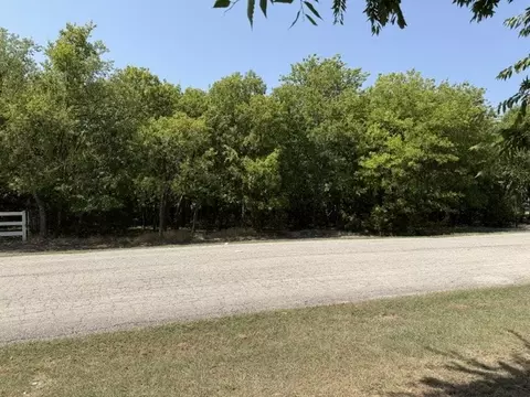 8253 Lax Dr, Fort Worth, TX 76123