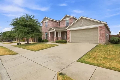 1013 Goldenrod Ln, Little Elm, TX 75068