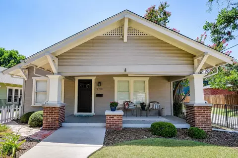 2700 College Ave, Fort Worth, TX 76110