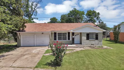 8533 Blossom Ln, Dallas, TX 75227