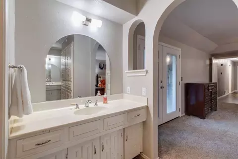 Entry Way - 2628 Dalgreen Ct, Plano, TX 75075 photo 2 of 2