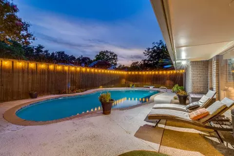 Exterior - 2628 Dalgreen Ct, Plano, TX 75075 photo 5 of 6