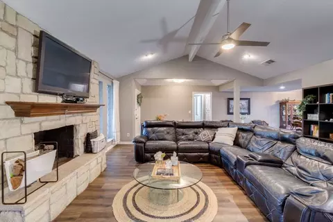 Living - 2628 Dalgreen Ct, Plano, TX 75075 photo 1 of 3