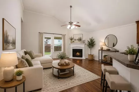 5828 Pearl Oyster Ln, Fort Worth, TX 76179