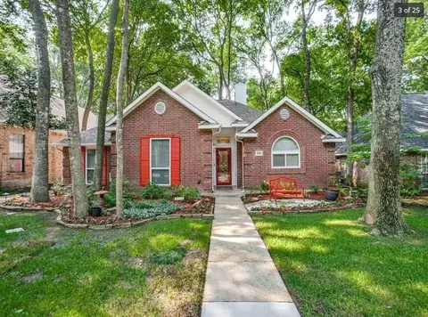 818 Torrey Pines Ln, Garland, TX 75044