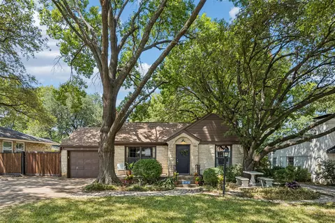 2127 Leander Dr, Dallas, TX 75211